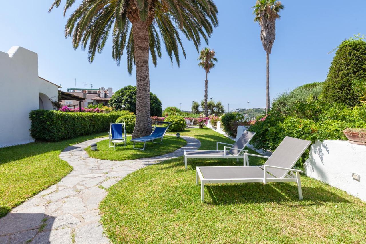 Villetta Con Giardino Esclusivo Di 1000 Mq, Piscina, Tennis, Calcio, Bocce Forio di Ischia Eksteriør billede