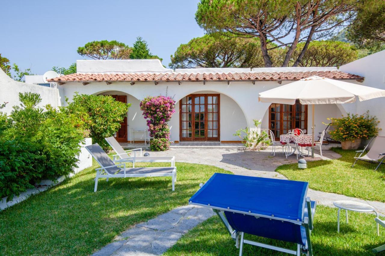 Villetta Con Giardino Esclusivo Di 1000 Mq, Piscina, Tennis, Calcio, Bocce Forio di Ischia Eksteriør billede