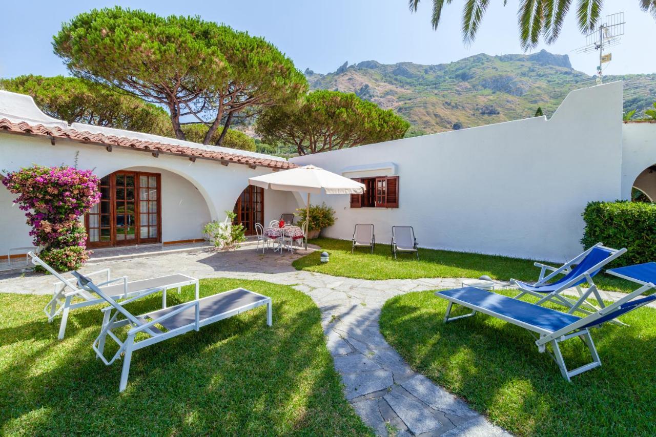 Villetta Con Giardino Esclusivo Di 1000 Mq, Piscina, Tennis, Calcio, Bocce Forio di Ischia Eksteriør billede
