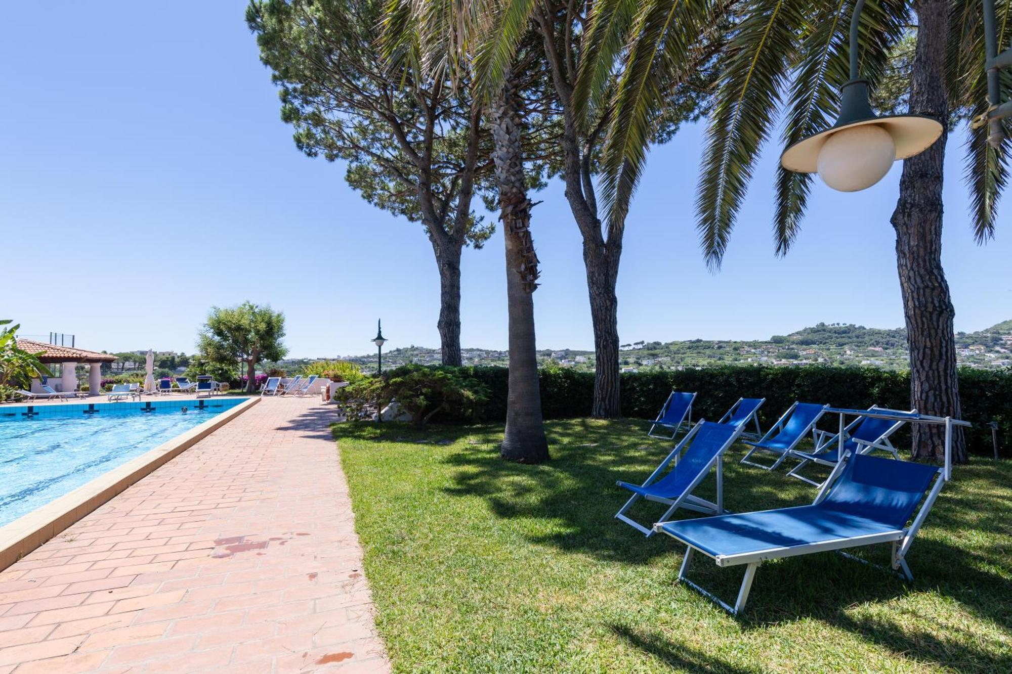 Villetta Con Giardino Esclusivo Di 1000 Mq, Piscina, Tennis, Calcio, Bocce Forio di Ischia Eksteriør billede